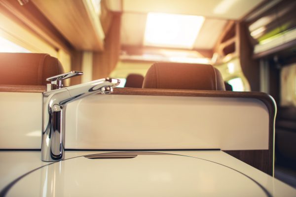 Manutenzione di primavera – parte 1: igienizza il tuo camper!